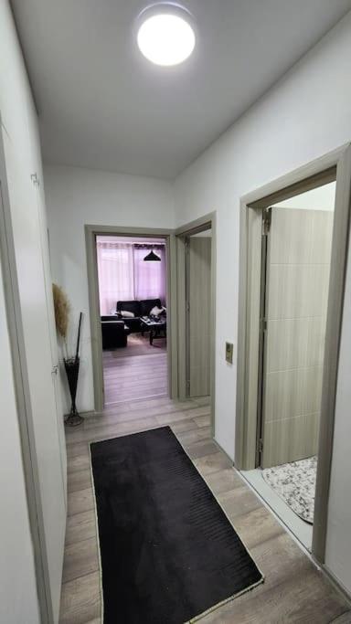 City Center Apt Wfree P Skopie Exterior foto