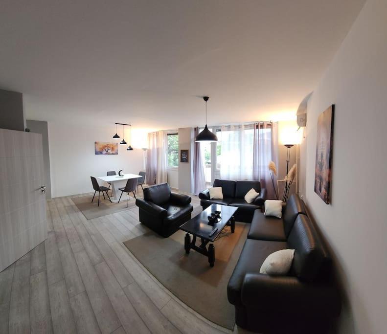 City Center Apt Wfree P Skopie Exterior foto